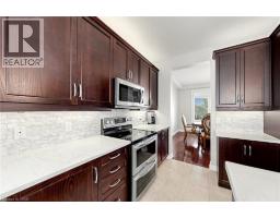 18 GATEWAY Avenue - 12