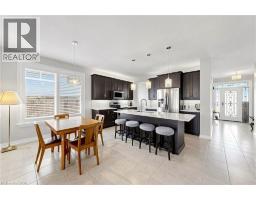 18 GATEWAY Avenue - 13