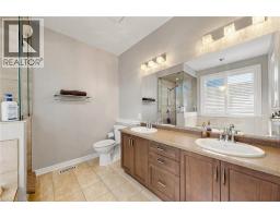 18 GATEWAY Avenue - 16