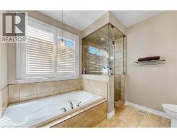 18 GATEWAY Avenue - 17