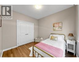 18 GATEWAY Avenue - 20