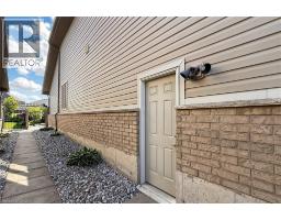 18 GATEWAY Avenue - 39