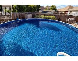 18 GATEWAY Avenue - 43