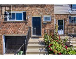 75 BERKINDALE Drive UnitNo. 85 - 4