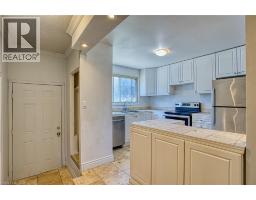 75 BERKINDALE Drive UnitNo. 85 - 5