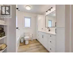 464 NORTHLAKE Drive - 32