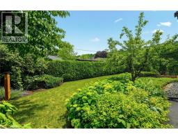 27 BRENTWOOD Drive - 43