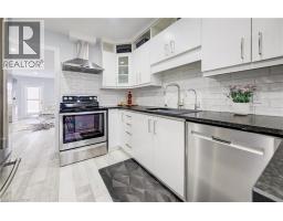 10 ISHERWOOD Avenue UnitNo. 18 - 15