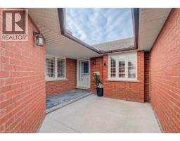 10 ISHERWOOD Avenue UnitNo. 18 - 2
