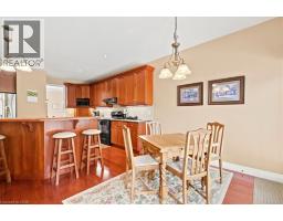 215 TERRACE WOOD Crescent - 14
