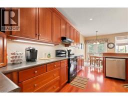 215 TERRACE WOOD Crescent - 17