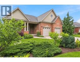 215 TERRACE WOOD Crescent - 2