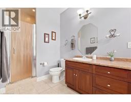 215 TERRACE WOOD Crescent - 24