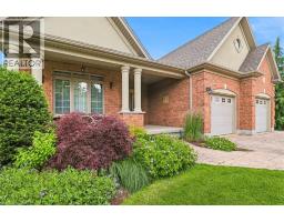 215 TERRACE WOOD Crescent - 3