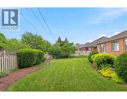 215 TERRACE WOOD Crescent - 39