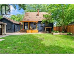 83 DEVON Road - 42
