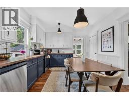 111 MAIN Street W - 21