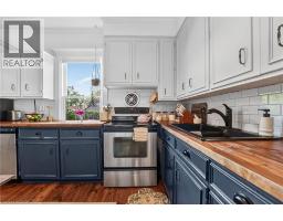 111 MAIN Street W - 24