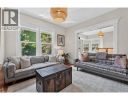 111 MAIN Street W - 27