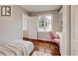 27 CHANDOS Drive - 19