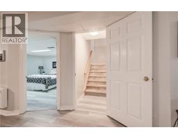 27 CHANDOS Drive - 24