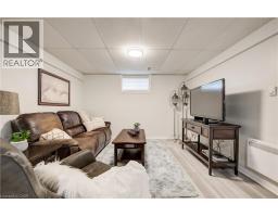 27 CHANDOS Drive - 25