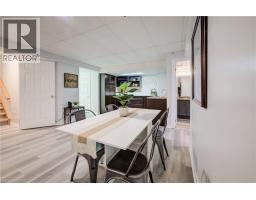 27 CHANDOS Drive - 36