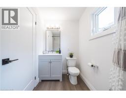 11 BROADVIEW Avenue - 11
