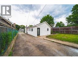 11 BROADVIEW Avenue - 32