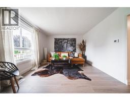 11 BROADVIEW Avenue - 6