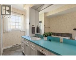 399 HESS Street S - 22
