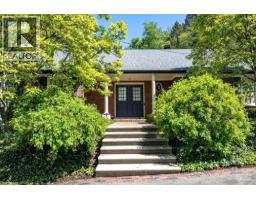 399 HESS Street S - 6