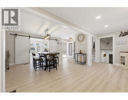 29 WOODLAND Drive - 12