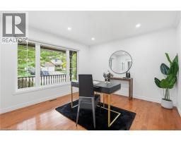 292 THORNCREST Drive - 12