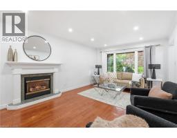 292 THORNCREST Drive - 15