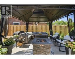 33 DEBORA Drive - 28