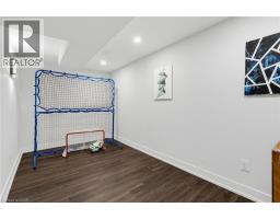 365 COSBURN Crescent - 32