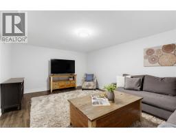 365 COSBURN Crescent - 35