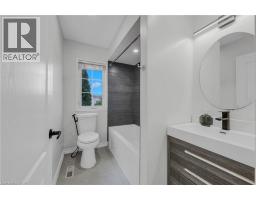 191 STIRLING MACGREGOR Drive - 23