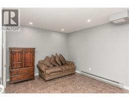 80 OLD COUNTRY Drive UnitNo. 41 - 9