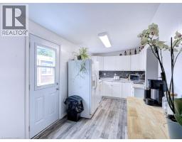 154 LUSCOMBE Street - 12