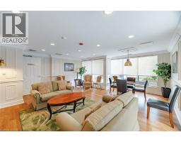 2000 CREEKSIDE Drive UnitNo. 707 - 33