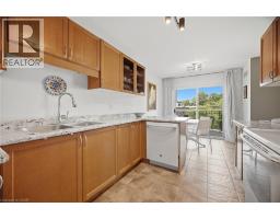 2000 CREEKSIDE Drive UnitNo. 707 - 6