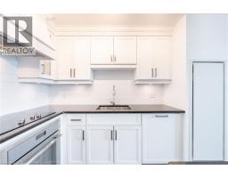 2060 LAKESHORE Road UnitNo. 406 - 17