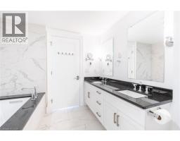 2060 LAKESHORE Road UnitNo. 406 - 30