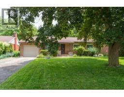 139 MACKAY Crescent - 1