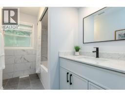 139 MACKAY Crescent - 17