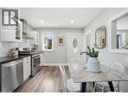 47 BRUCEDALE Avenue E - 11
