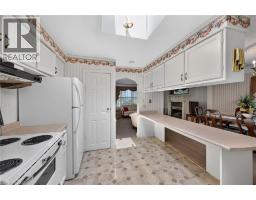 114 E SECOND Road E - 18