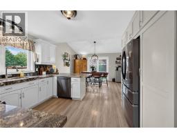 7 ETHERINGTON Crescent - 14